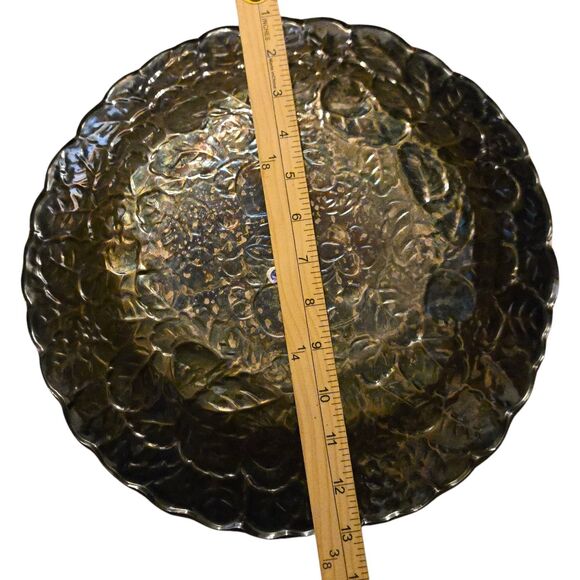 VTG Reed & Barton #115 Silverplate Embossed Strawberries  Plate 13 3/4" Platter - Picture 4 of 6